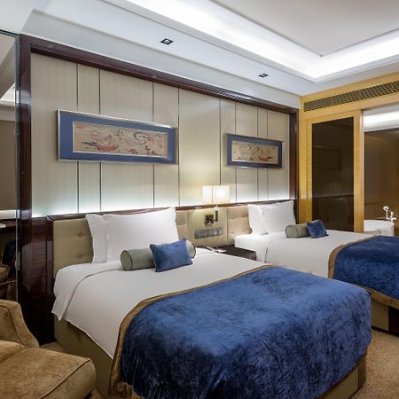 Crowne Plaza Hotel Lanzhou By Ihg Bagian luar foto