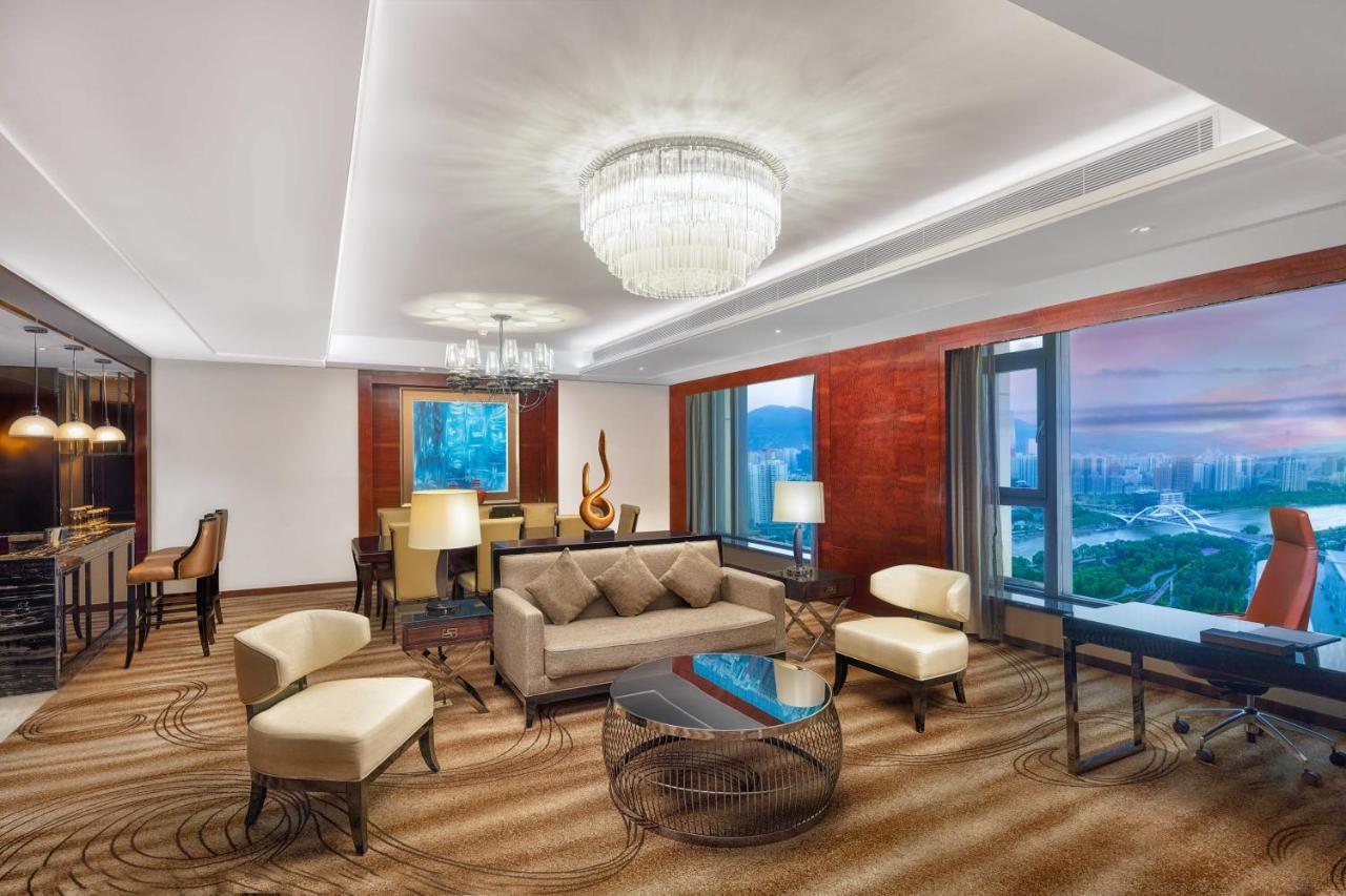 Crowne Plaza Hotel Lanzhou By Ihg Bagian luar foto