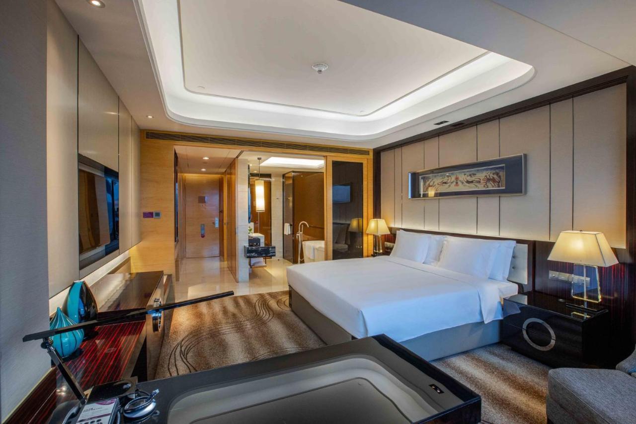 Crowne Plaza Hotel Lanzhou By Ihg Bagian luar foto