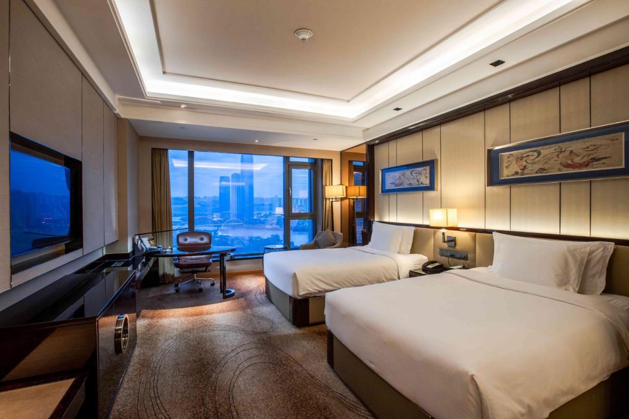 Crowne Plaza Hotel Lanzhou By Ihg Bagian luar foto